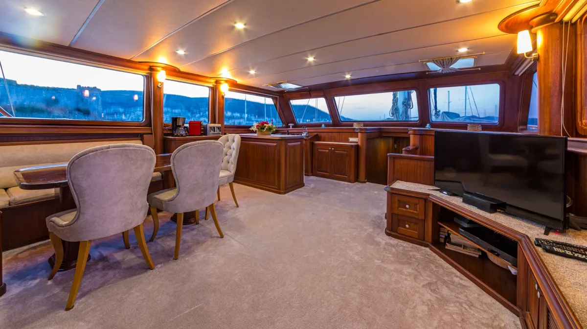 Salon of Dea Del Mare, a Custom Made Dea Del Mare motor yacht at Bodrum, Turkey