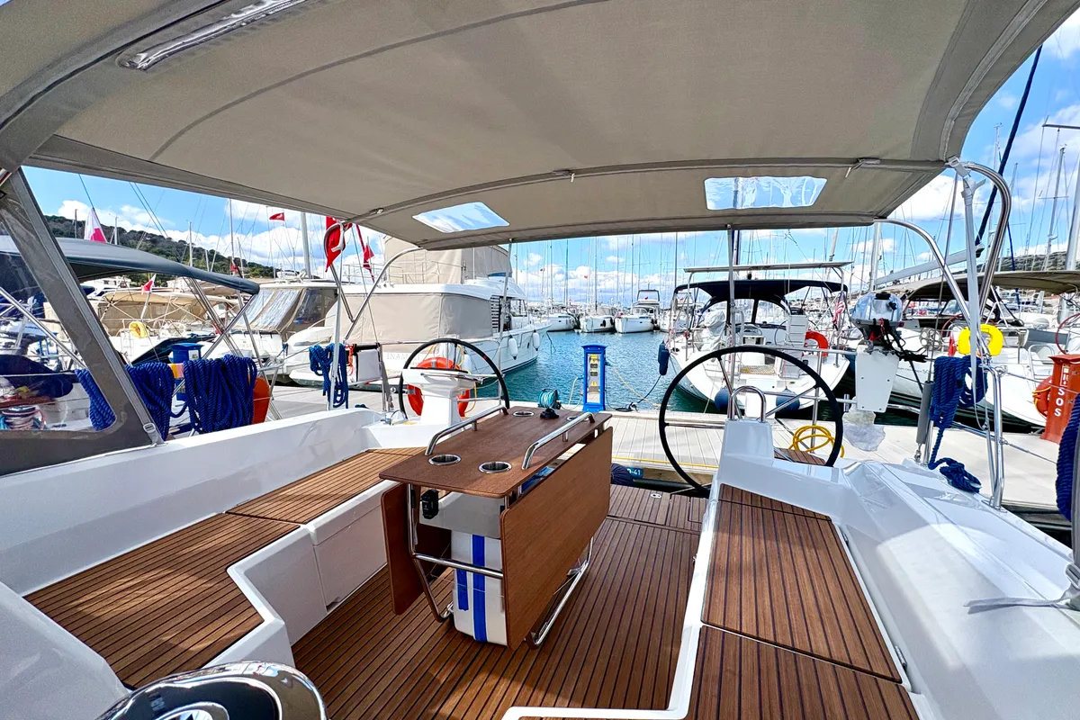 Cockpit of Bestsennyy, a Beneteau Oceanis 40.1 sailboat at Fethiye, Turkey