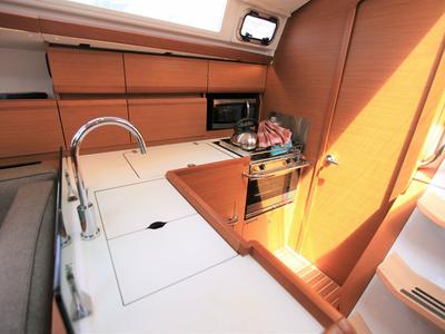Galley of Indian Chief, a Jeanneau Sun Odyssey 419 sailboat at Road Town, British Virgin Islands