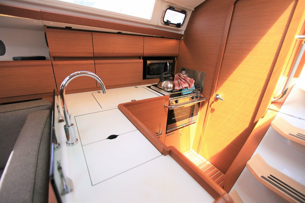 Galley of Indian Chief, a Jeanneau Sun Odyssey 419 sailboat at Road Town, British Virgin Islands