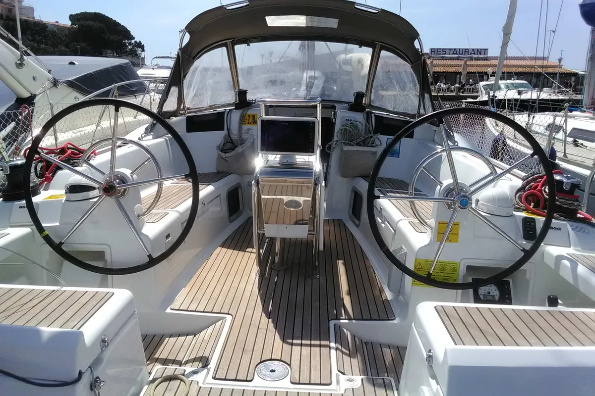 Cockpit of Comanegra, a Jeanneau Sun Odyssey 419 sailboat at Palamós, Spain