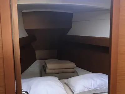 Cabin on Iz’lo, a Jeanneau Sun Odyssey 389 sailboat at Ajaccio, France
