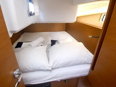 Cabin on Signum Alfa, a Jeanneau Sun Odyssey 440 sailboat at Dubrovnik, Croatia