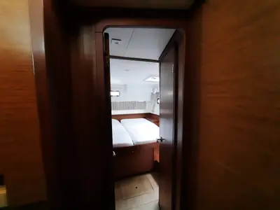 Cabin on Senza Se, a Lagoon 42 catamaran at Tonnarella, Italy