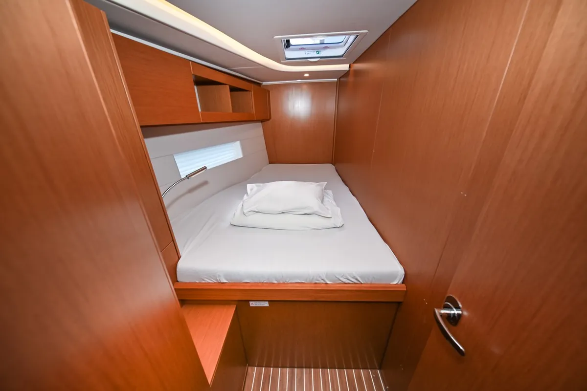 Cabin on Big Blue, a Bavaria C50 sailboat at Općina Sukošan, Croatia