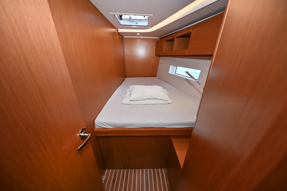 Cabin on Big Blue, a Bavaria C50 sailboat at Općina Sukošan, Croatia