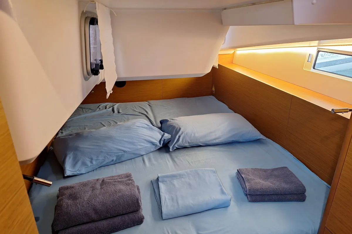 Cabin on Francoise, a Jeanneau Sun Odyssey 490 sailboat at Tonnarella, Italy