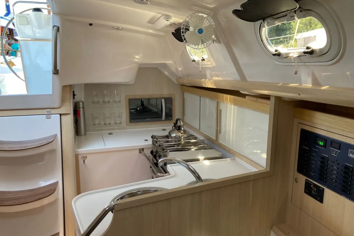 Galley of Damis Jolie, a Delta 36 sailboat at Paraty, Brazil