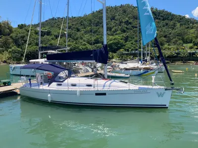 Exterior view of Damis Jolie, a Delta 36 sailboat at Paraty, Brazil