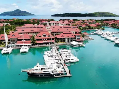 Cockpit of Pampero, a Lagoon 380 catamaran at Roche Caiman, Seychelles