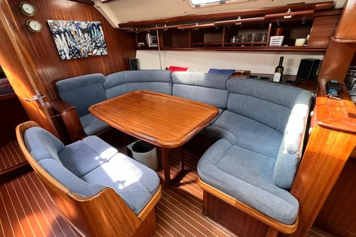 Salon of Meropi, a Bavaria 41 sailboat at Kontokali, Greece