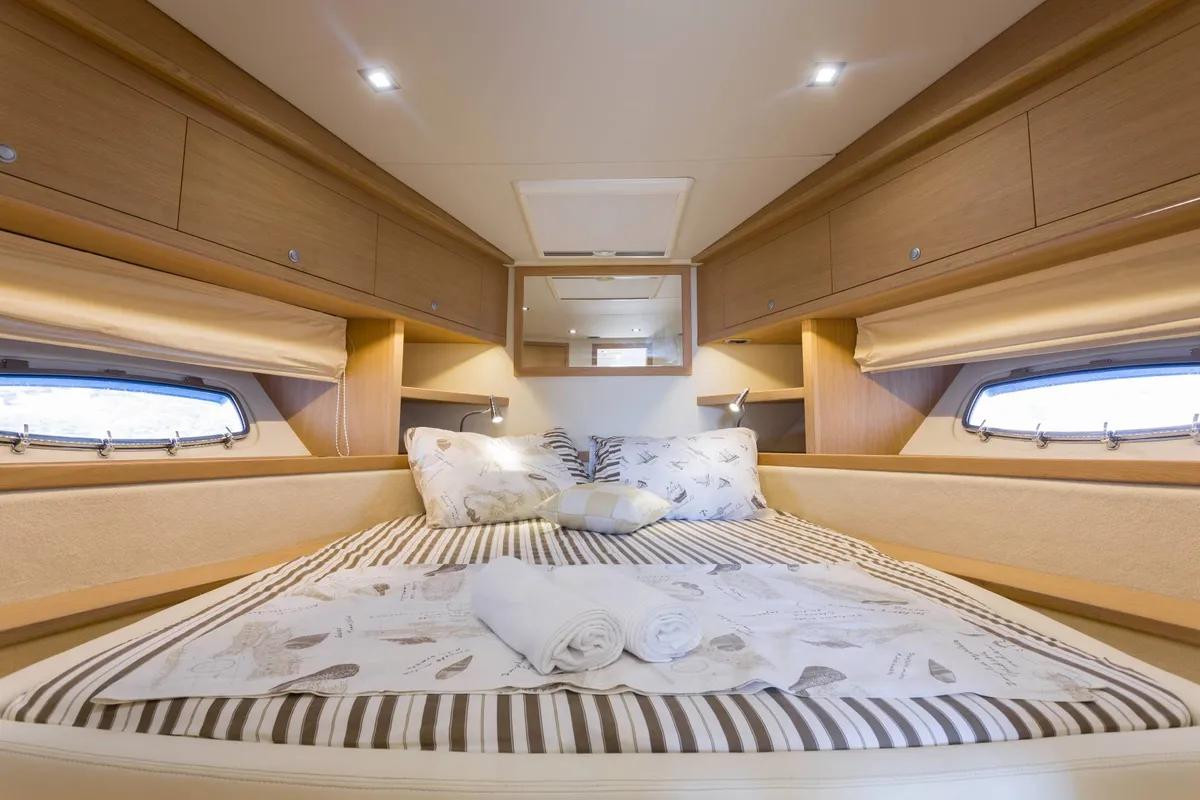 Cabin on Premium +, a Pearl Sea 56 motorboat at Split, Croatia