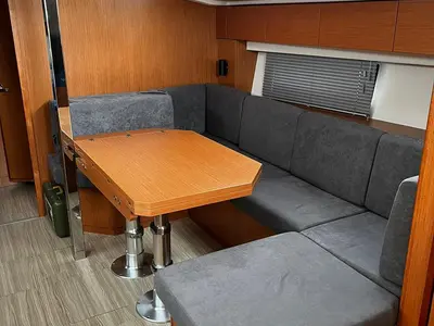 Salon of Calefijusa, a Bavaria C42 sailboat at Općina Vrsar, Croatia