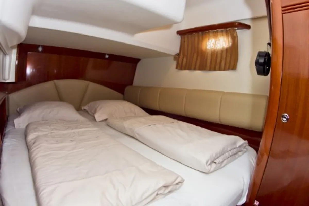 Cabin on George's, a Prestige 46 Fly motorboat at Primošten, Croatia