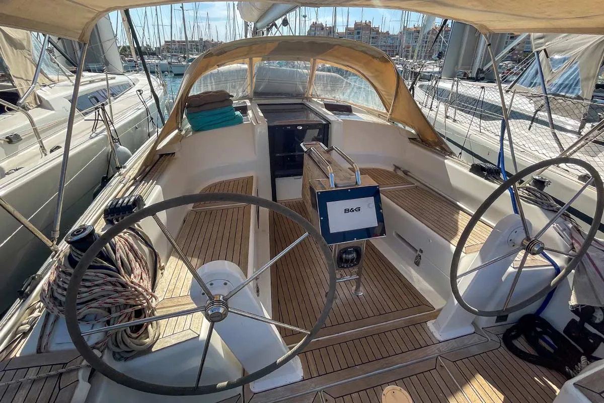 Cockpit of Pasyco, a Hanse 348 sailboat at Hyères, France
