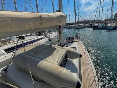Deck of Pasyco, a Hanse 348 sailboat at Hyères, France
