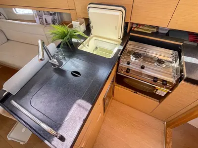 Galley of Pasyco, a Hanse 348 sailboat at Hyères, France