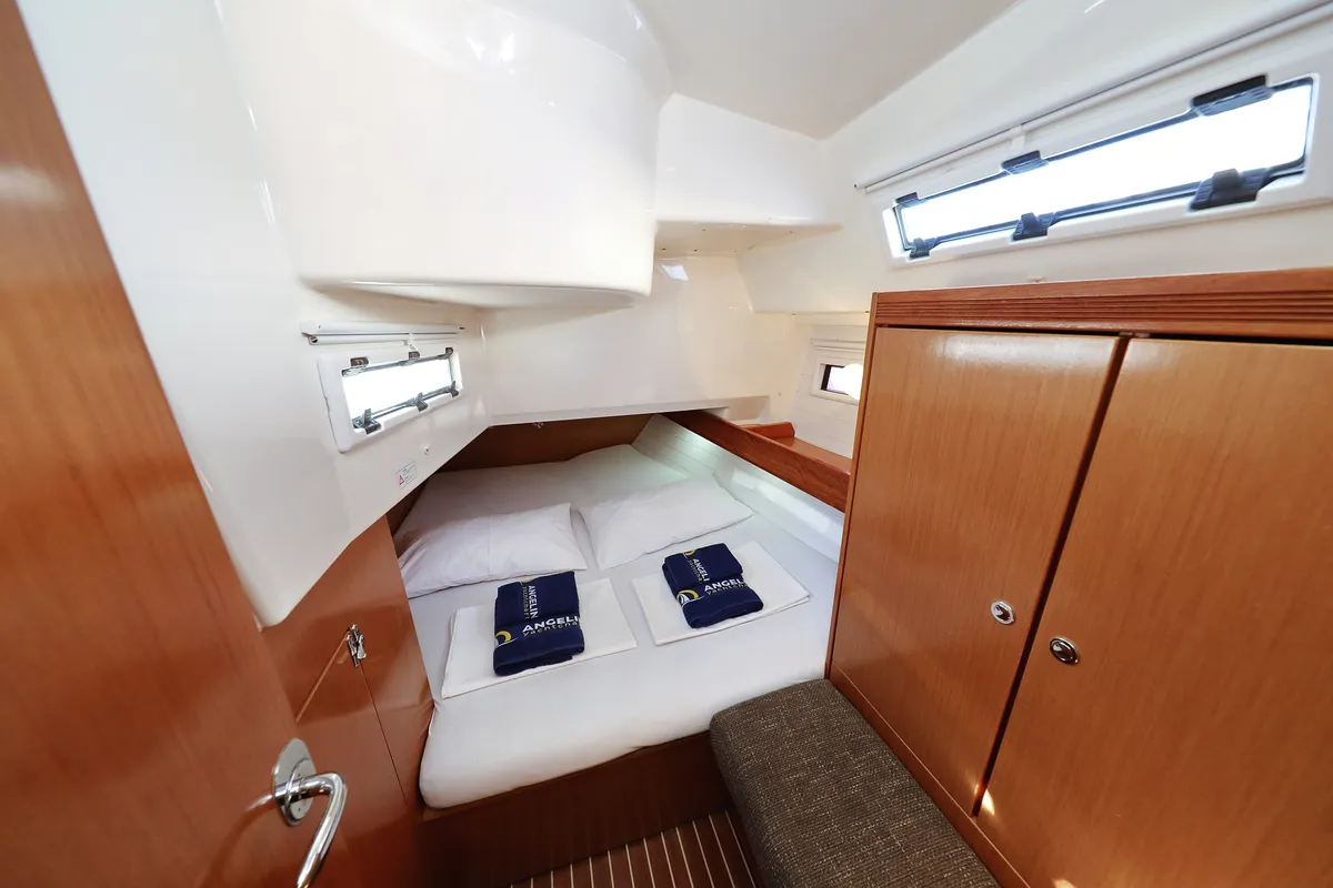 Cabin on Silver Arrow, a Bavaria Cruiser 40 S sailboat at Grad Biograd na Moru, Croatia