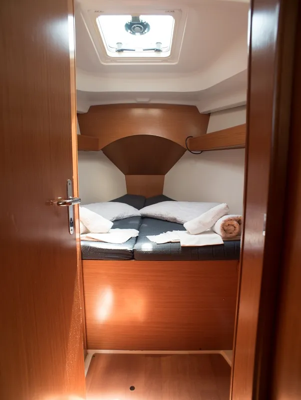 Cabin on GEORGE'S, a Beneteau Cyclades 43.4 sailboat at Municipal Unit of Lefkada, Greece