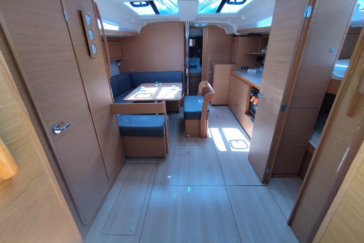 Salon of Billywig, a Dufour 430 sailboat at Olbia, Italy