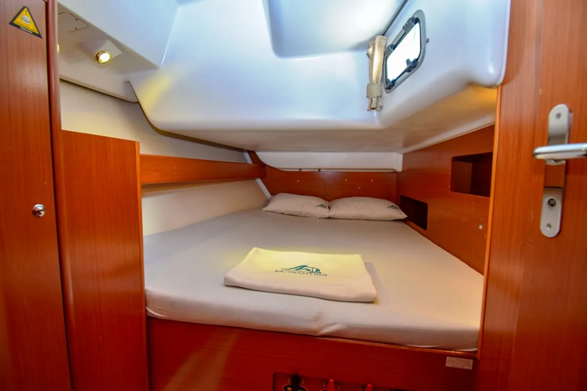 Cabin on Blondie, a Beneteau Cyclades 43.4 sailboat at Marmaris, Turkey