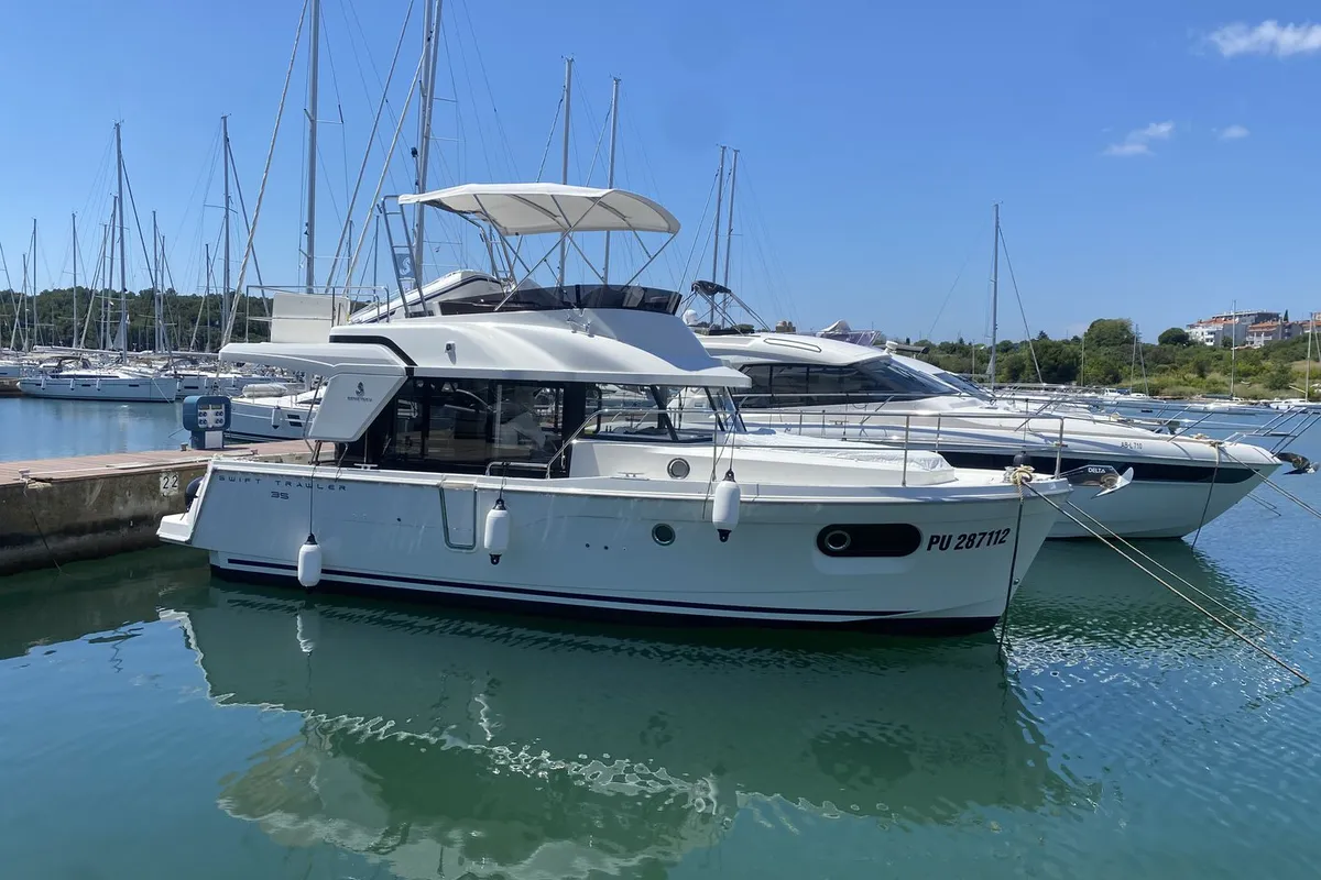 Fritz, a Beneteau Swift Trawler 35 motorboat at Grad Pula, Croatia