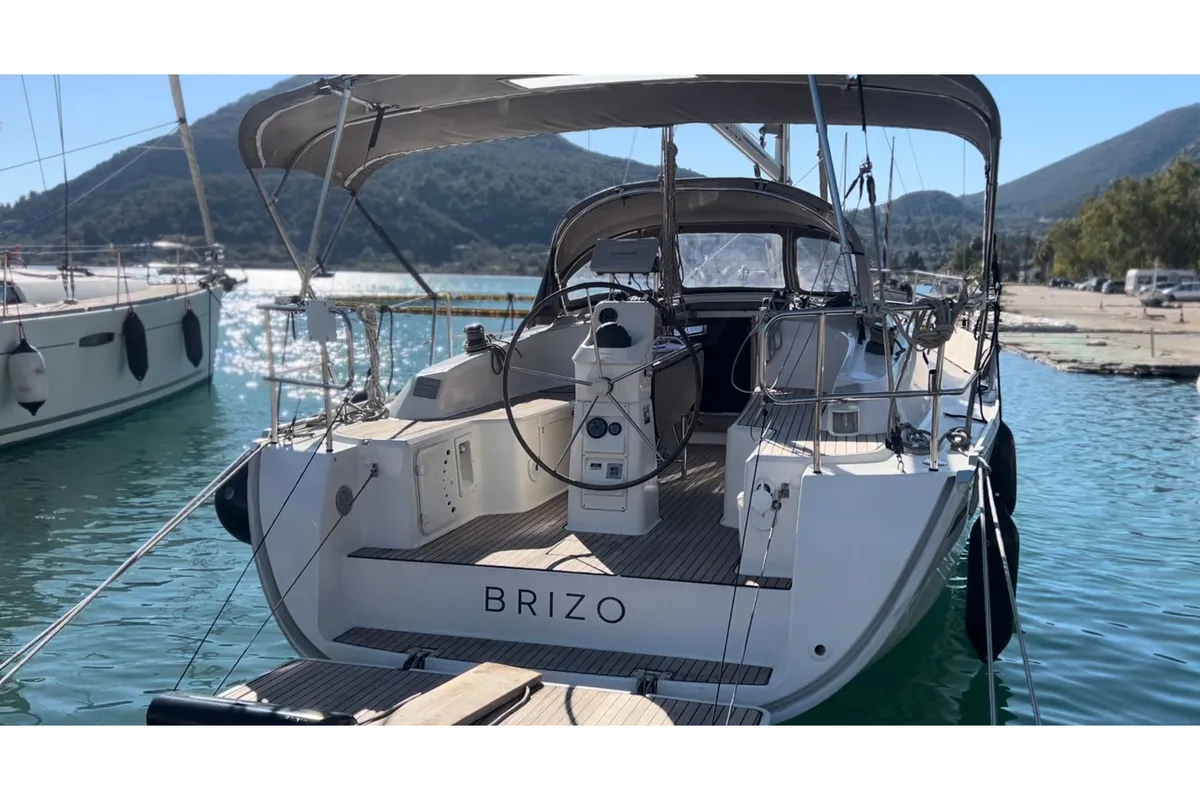 Exterior view of BRIZO, a Bavaria 33 Cruiser sailboat at Ellomenos, Greece