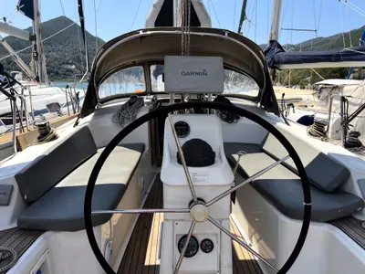 Cockpit of BRIZO, a Bavaria 33 Cruiser sailboat at Ellomenos, Greece