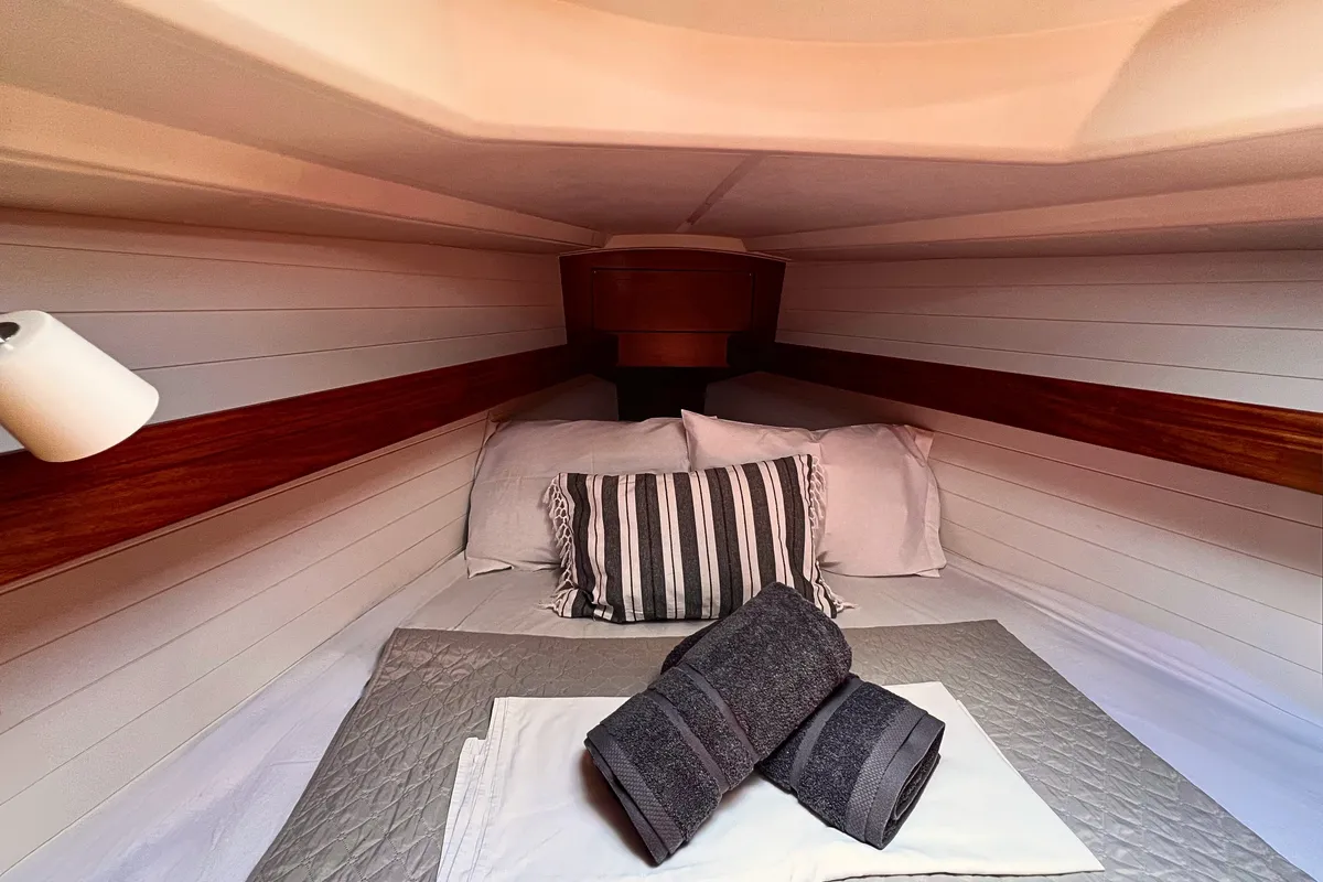 Cabin on BRIZO, a Bavaria 33 Cruiser sailboat at Ellomenos, Greece