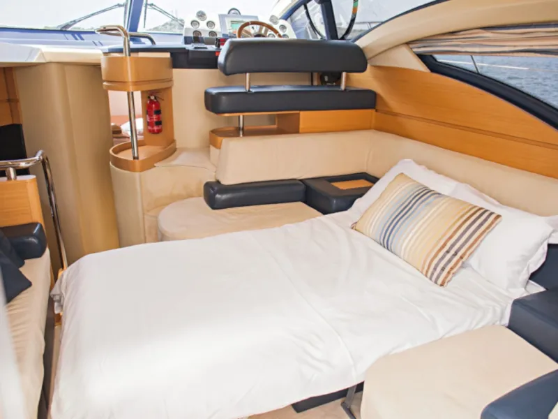 Salon of Lou Ann, a Azimut 43 S motorboat at Seget Donji, Croatia