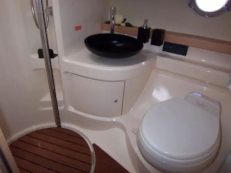 Head on Lou Ann, a Azimut 43 S motorboat at Seget Donji, Croatia