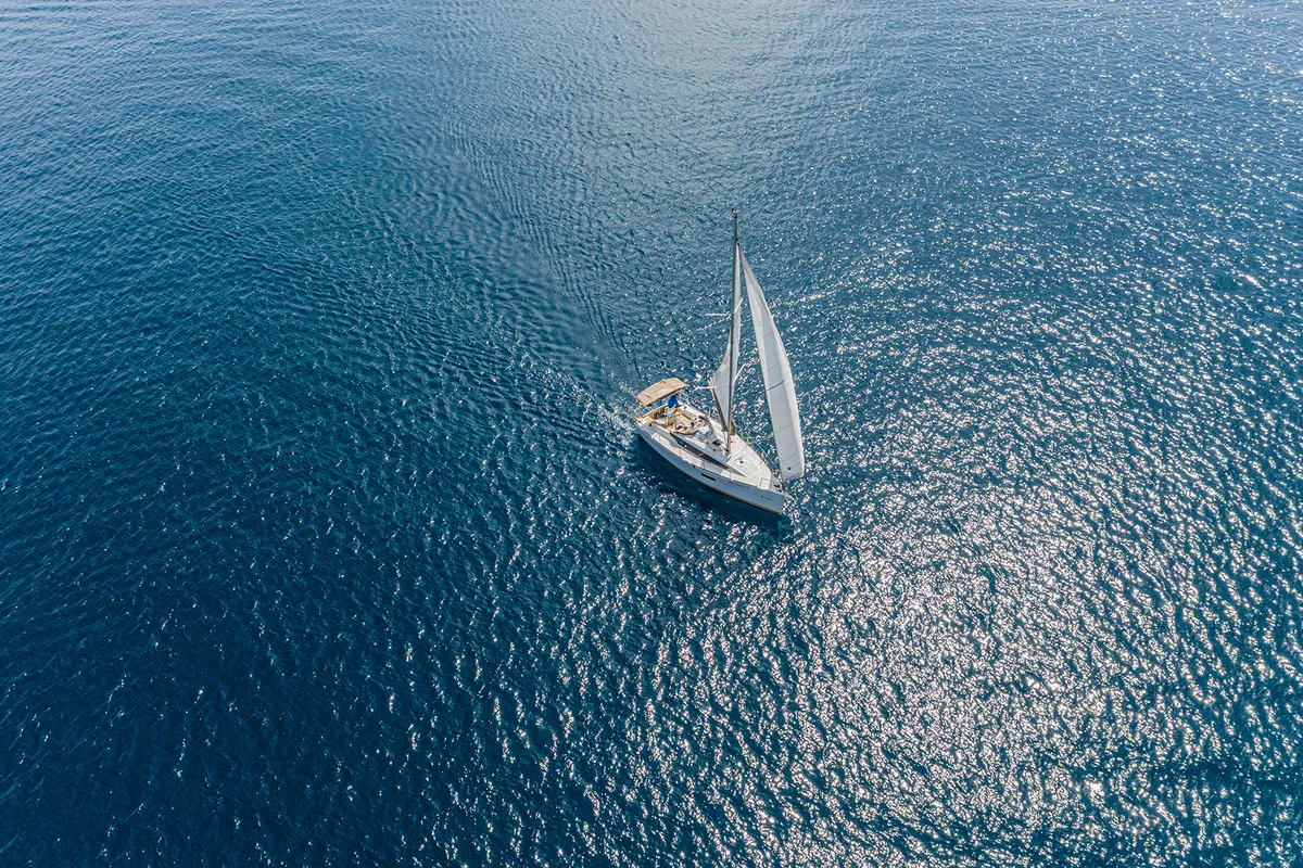 Exterior view of Hija del Viento, a Jeanneau Sun Odyssey 319 sailboat at Palermo, Italy