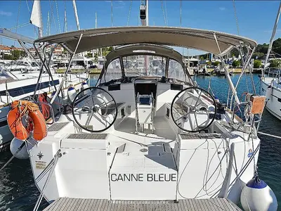 Canne Bleue