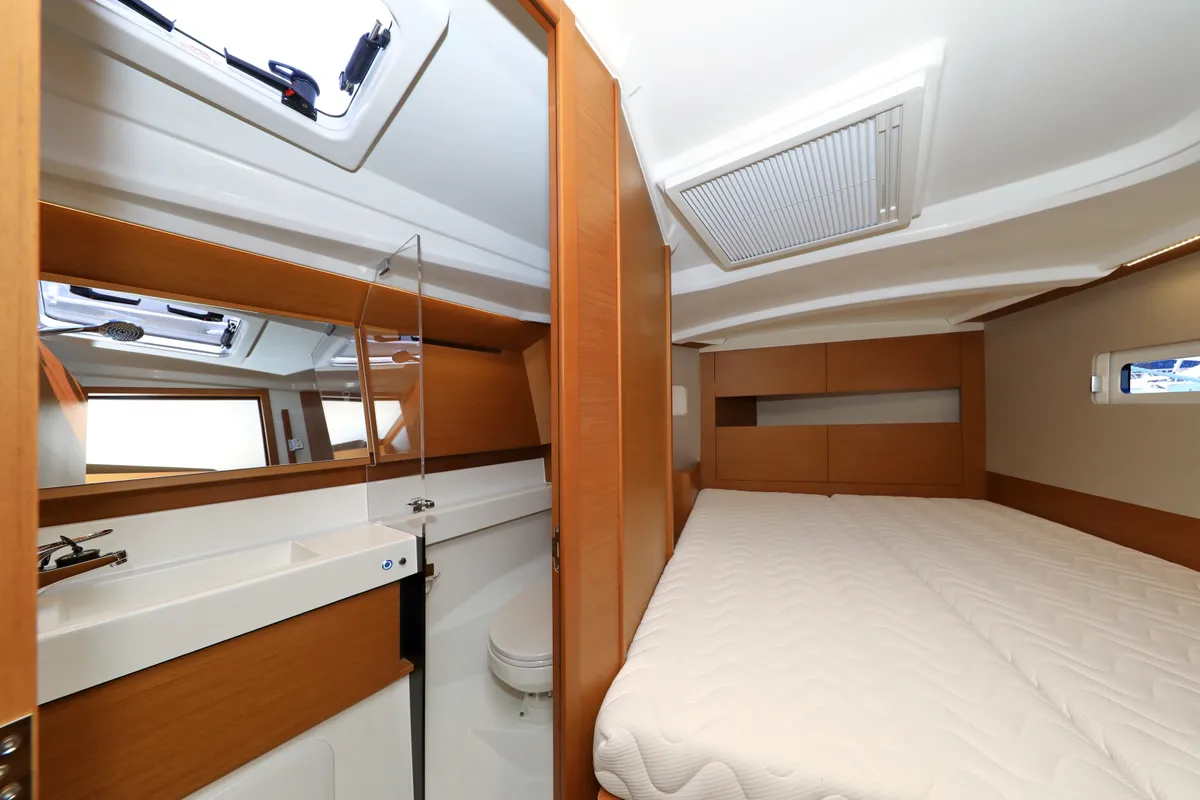 Cabin on Vague, a Jeanneau Sun Odyssey 410 sailboat at Zadar, Croatia