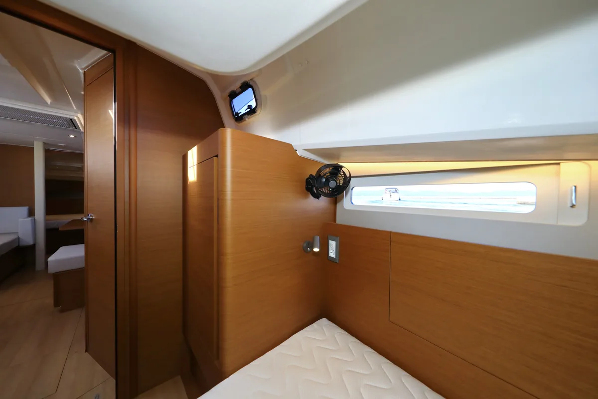 Cabin on Vague, a Jeanneau Sun Odyssey 410 sailboat at Zadar, Croatia