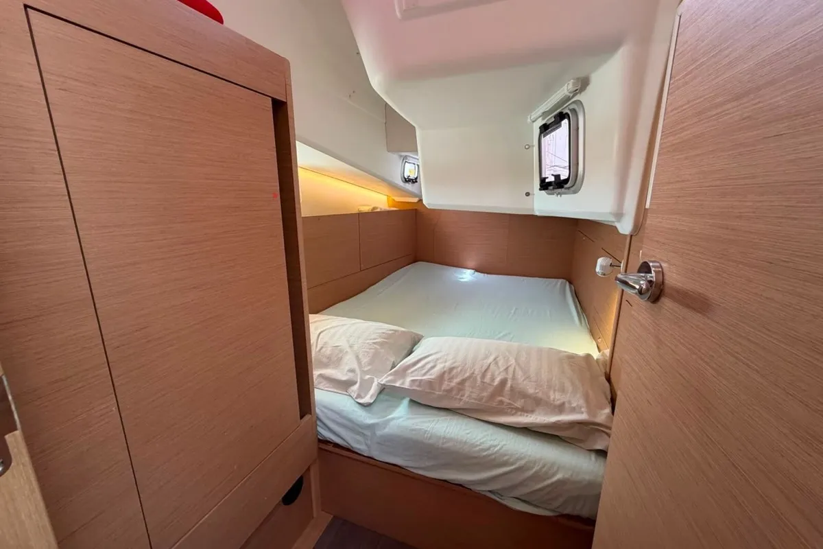Borgeri, a Jeanneau Sun Odyssey 410 sailboat at Cecina, Italy