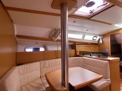 Salon of Bliksem, a Jeanneau Sun Odyssey 36i Performance sailboat at Olbia, Italy