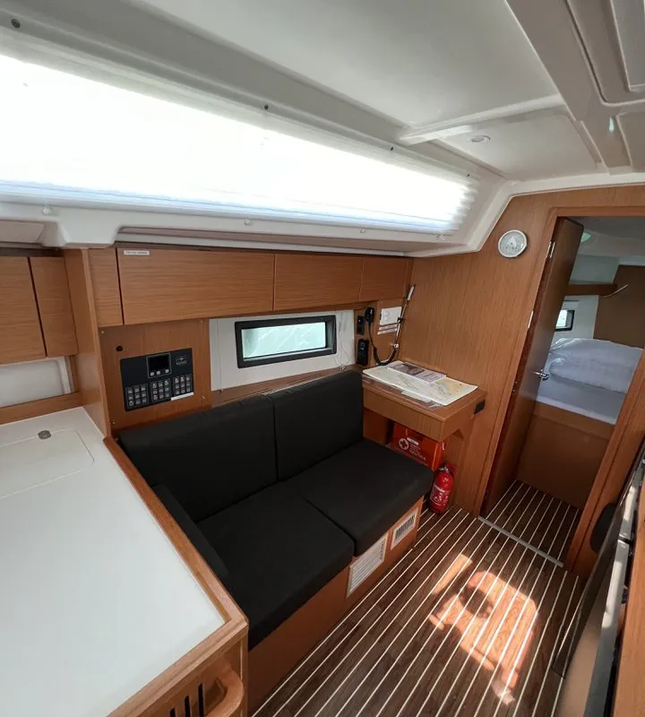 Salon of Nela, a Bavaria C38 sailboat at Pirovac, Croatia