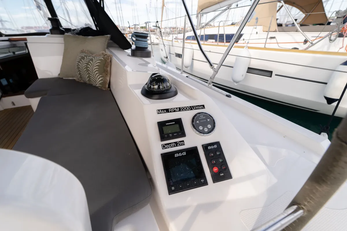 Salon of Nela, a Bavaria C38 sailboat at Pirovac, Croatia