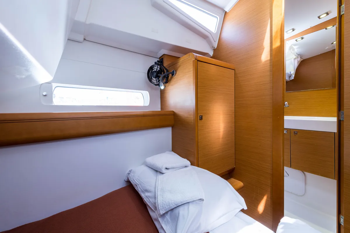 Cabin on Vega, a Jeanneau Sun Odyssey 469 sailboat at Municipal Unit of Nea Peramos, Greece