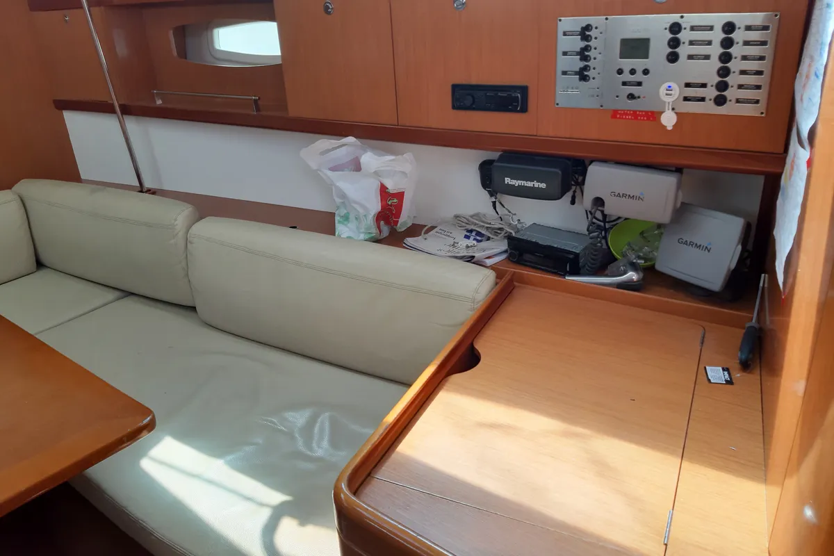 Salon of Sifnos 43.1, a Beneteau Oceanis 43 sailboat at Athens, Marina Delta Kallithea, Greece