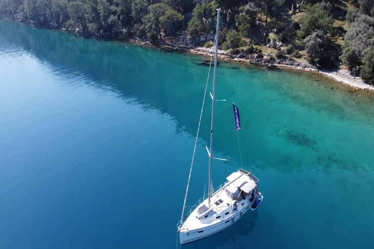 Salon of Priceless, a Bavaria Cruiser 40 sailboat at Fethiye, Turkey