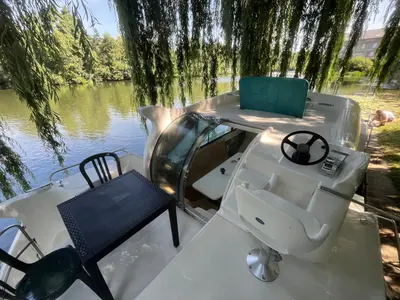 Deck of Adagio, a Nicols Confort 1100 motorboat at Grez-Neuville, France