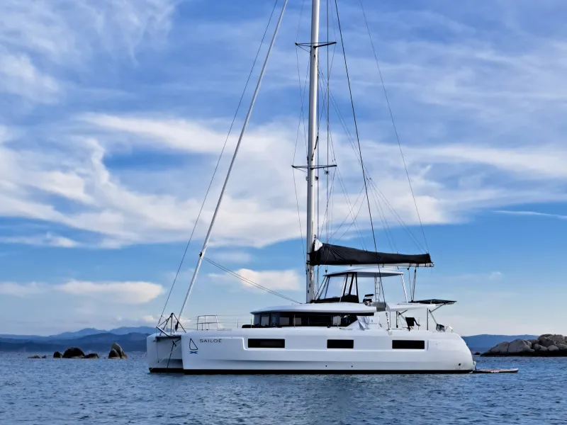 Divan, a Lagoon 46 catamaran at Pianottoli-Caldarello, France