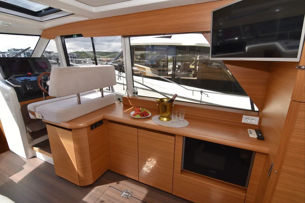 Salon of Kviteseid, a Greenline 39 motorboat at Porsgrunn, Norway