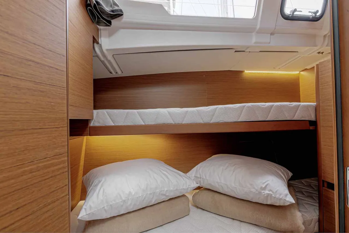 Cabin on Magellan, a Jeanneau Sun Odyssey 490 sailboat at Kontokali, Greece