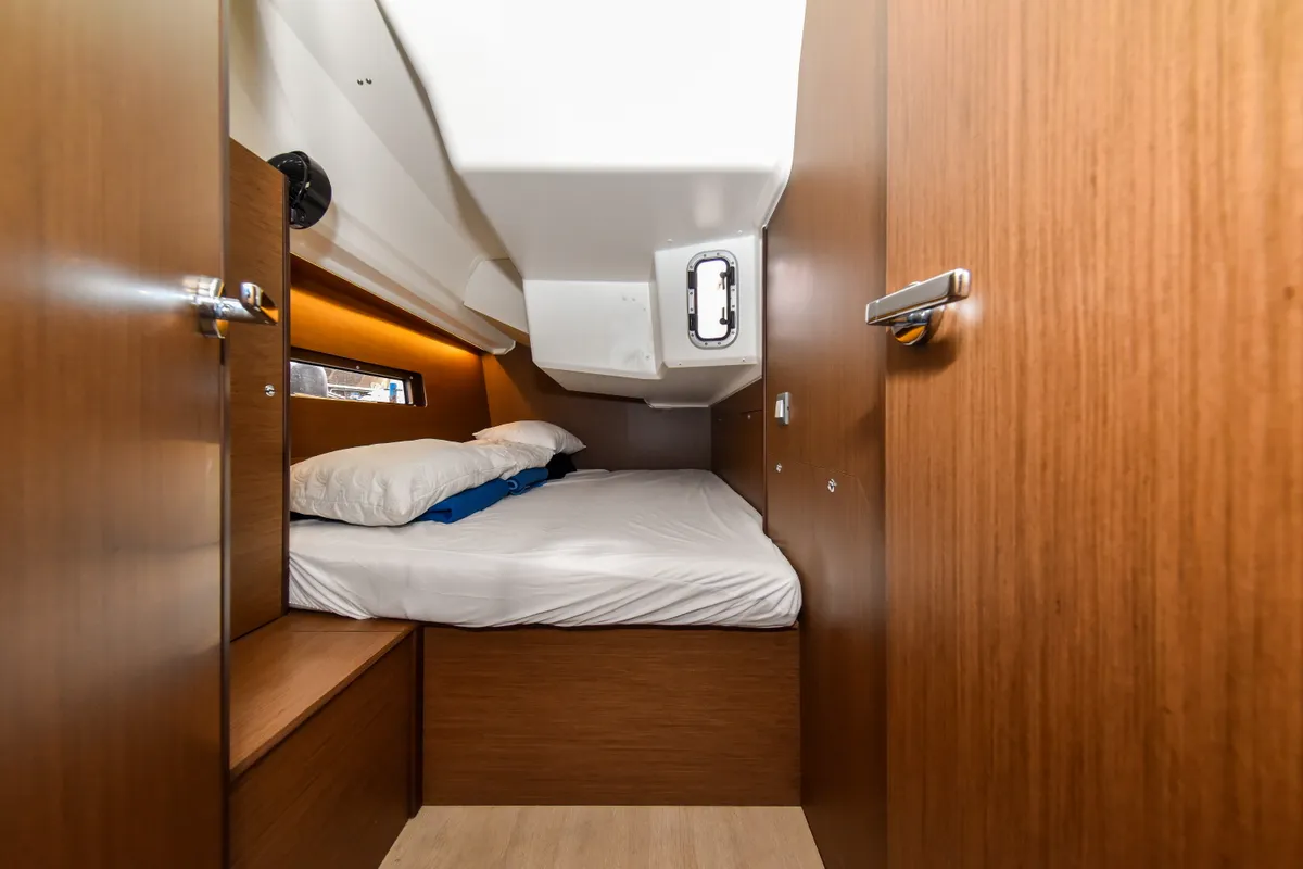 Cabin on Eylin, a Beneteau Oceanis 40.1 sailboat at Zadar, Croatia