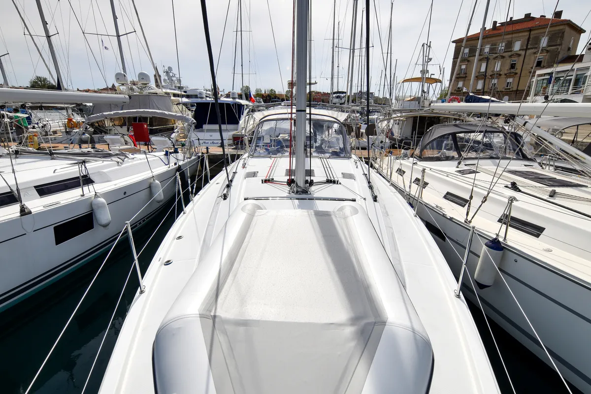 Deck of Eylin, a Beneteau Oceanis 40.1 sailboat at Zadar, Croatia