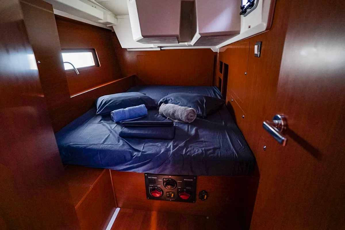 Cabin on Kismee, a Beneteau Oceanis 46.1 sailboat at Ibiza, Spain