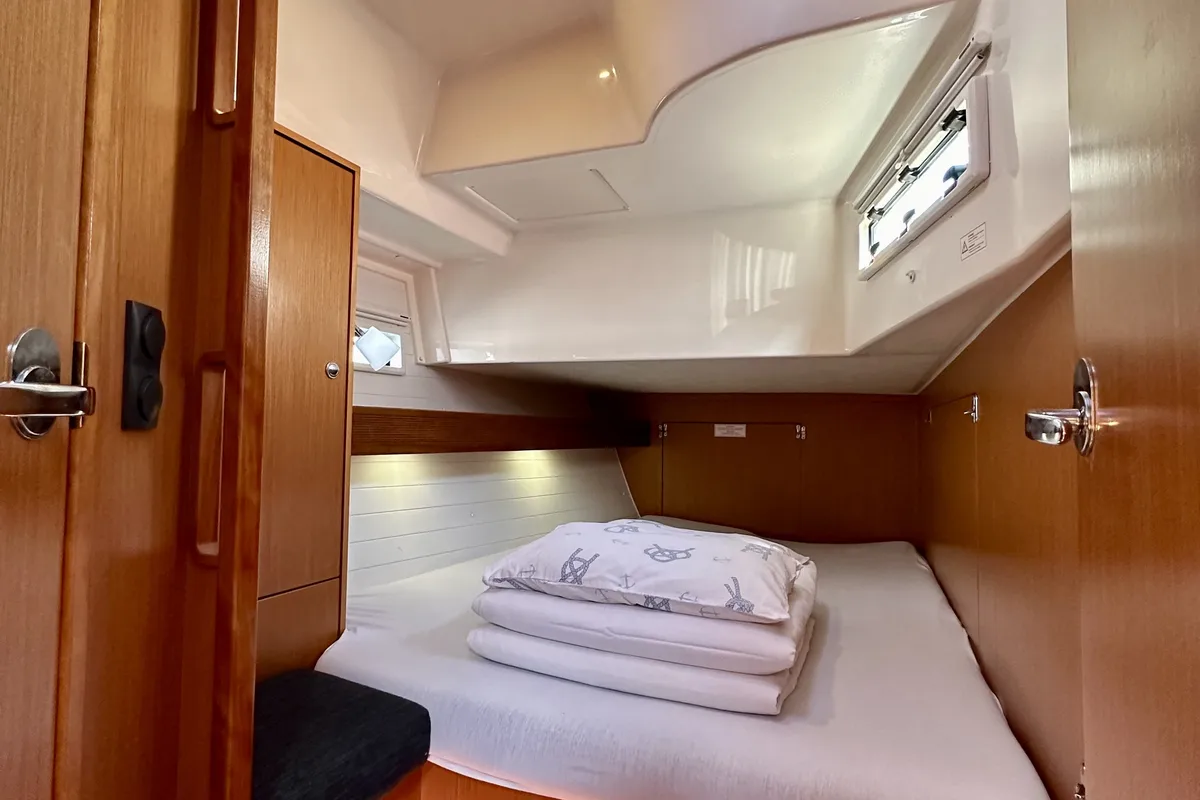 Cabin on Grego, a Bavaria Cruiser 45 sailboat at Općina Sukošan, Croatia